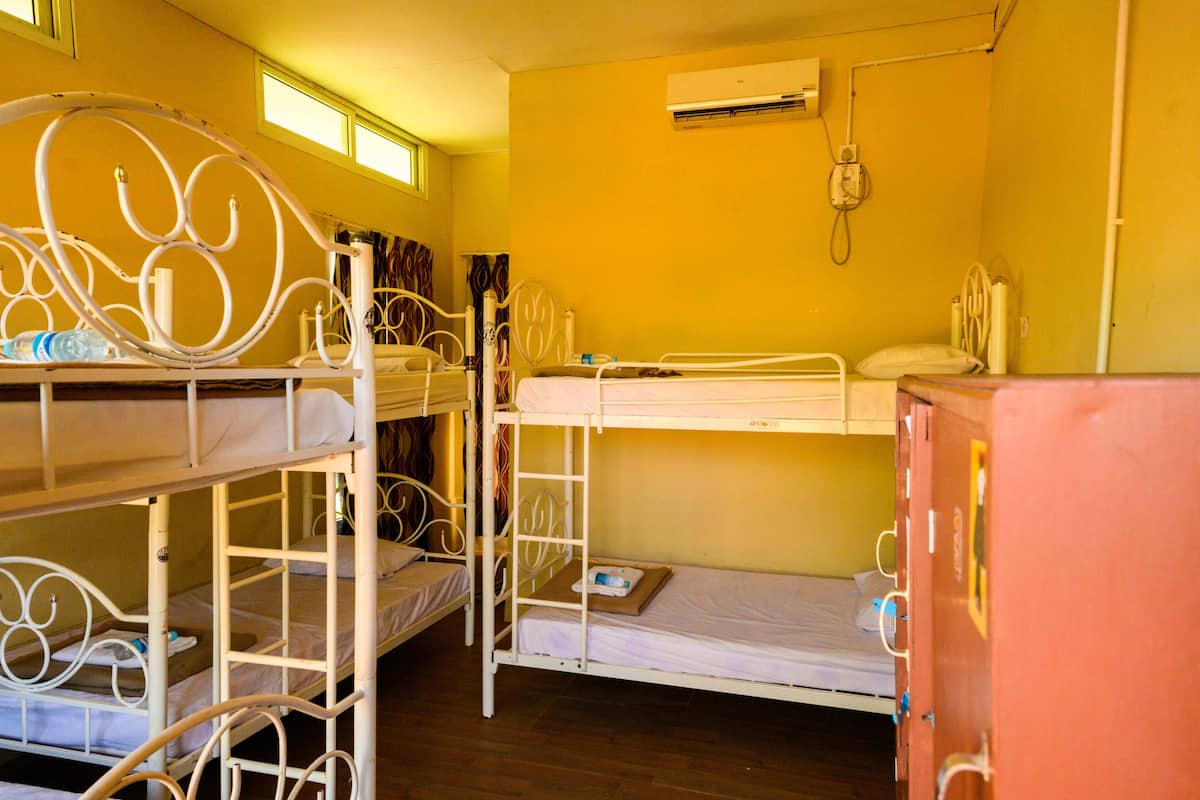 Dorm Room | In-room safe
