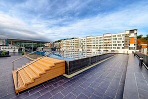 2 udendørs pools