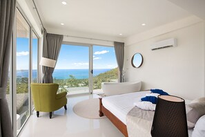 3 Bedroom Villa with Ocean View | วิวจากห้องพัก
