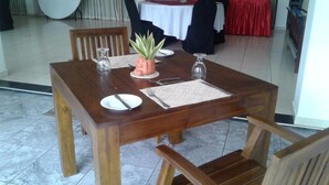 Unclassified image, 4 of 24, button - Larn's villa (Wadduwa)
