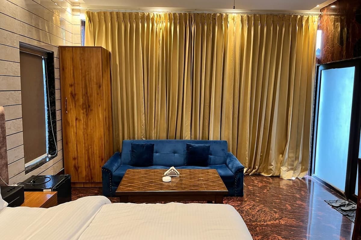 Suite | 1 bedroom, rollaway beds, free WiFi