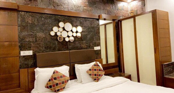 华丽客房 | 折叠床/加床(额外收费)、免费 WiFi