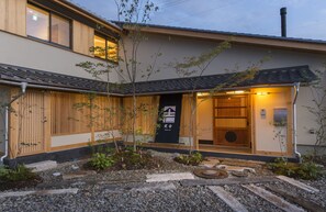 Fachada de la propiedad