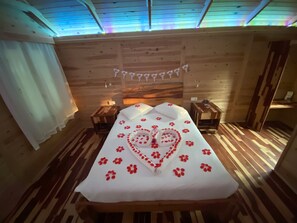 Individually decorated, desk, iron/ironing board, free WiFi - Kidrak Motel (Fethiye)