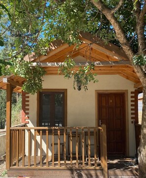 Individually decorated, desk, iron/ironing board, free WiFi - Kidrak Motel (Fethiye)
