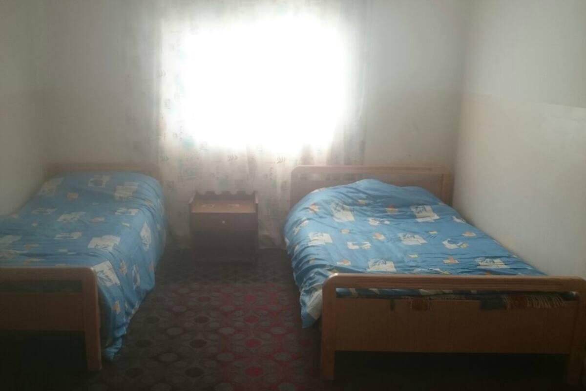 Rollaway beds (surcharge), WiFi (free)