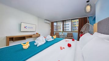 Deluxe Double Room | Desk, blackout curtains, iron/ironing board