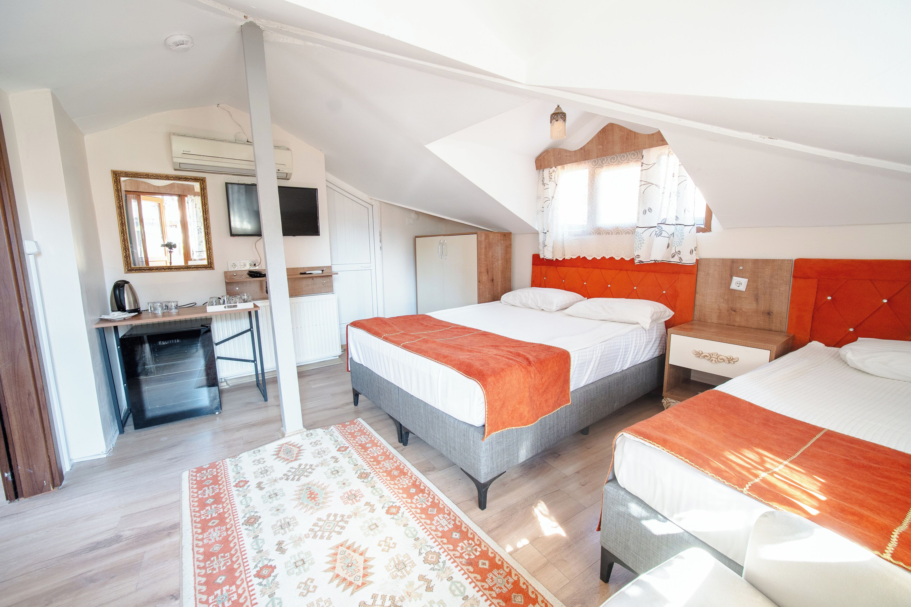 Chambre Quadruple Familiale | Literie de qualité supérieure, minibar, coffres-forts dans les chambres