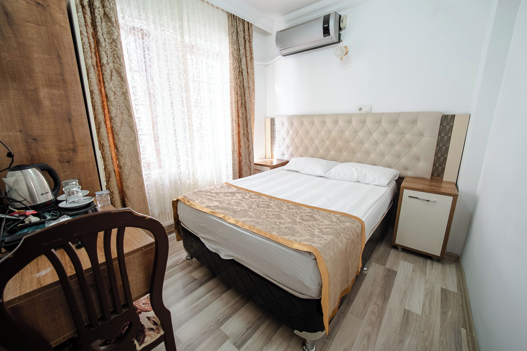 Chambre Double Économique | Literie de qualité supérieure, minibar, coffres-forts dans les chambres