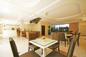 Kawasan tempat duduk lobi