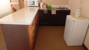 House | Private kitchen | Fridge, microwave, electric kettle, cookware/dishes/utensils