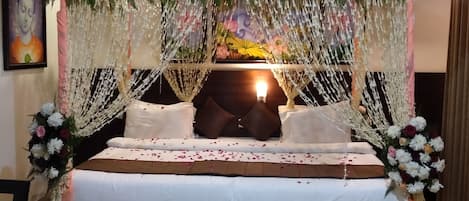 Deluxe Double Room | Premium bedding, memory foam beds, minibar, in-room safe