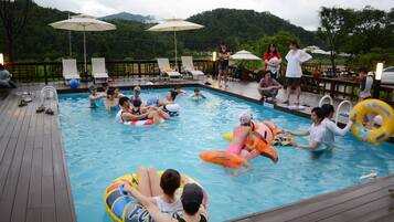 Seasonal outdoor pool
