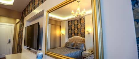 Suite, Jetted Tub | In-room safe, desk, iron/ironing board, free WiFi