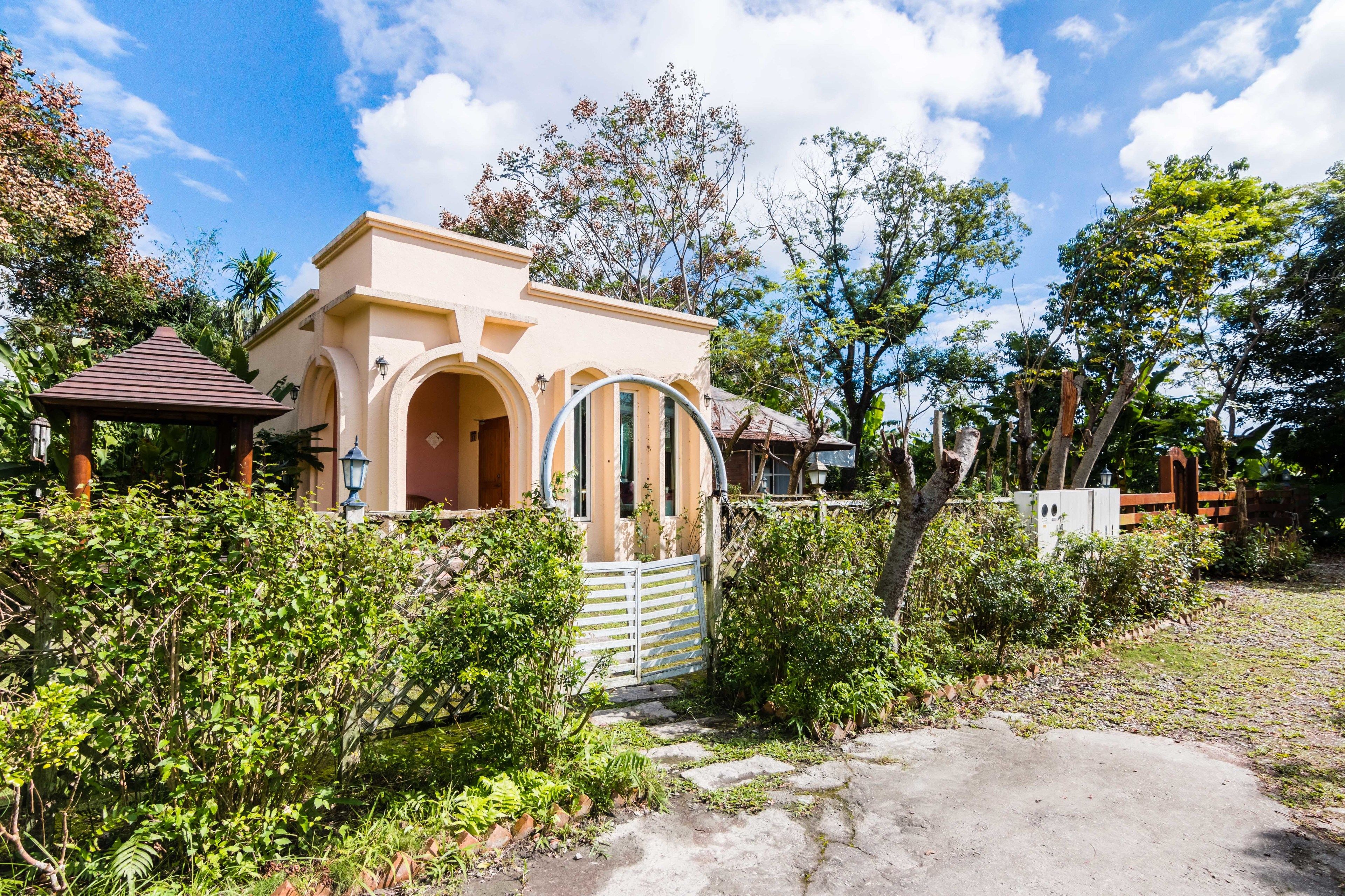 Villa, 1 Bedroom | 1 bedroom, individually decorated, individually furnished, desk