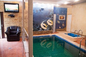 Piscine couverte