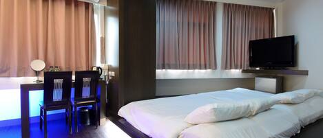 家庭客房 (6 person) | 書桌、遮光窗簾/窗簾、免費 Wi-Fi、床單