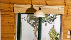 Chalet superior | Área de sala de estar | Televisión de pantalla plana 