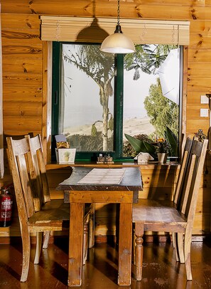 高級木屋 | 起居區 | 平面電視