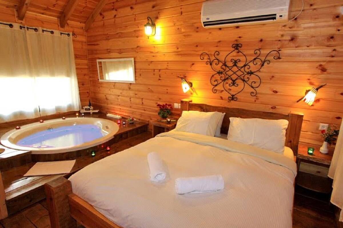 Superior Chalet | WiFi (free), bed sheets