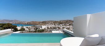 Kallos of Mykonos