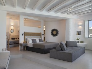 One Bedroom Suite Sea View No 10 | 高档床上用品、迷你吧、客房内保险箱、特色装修