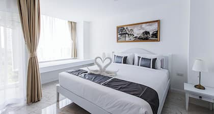 B2 Hua Hin Premier Hotel