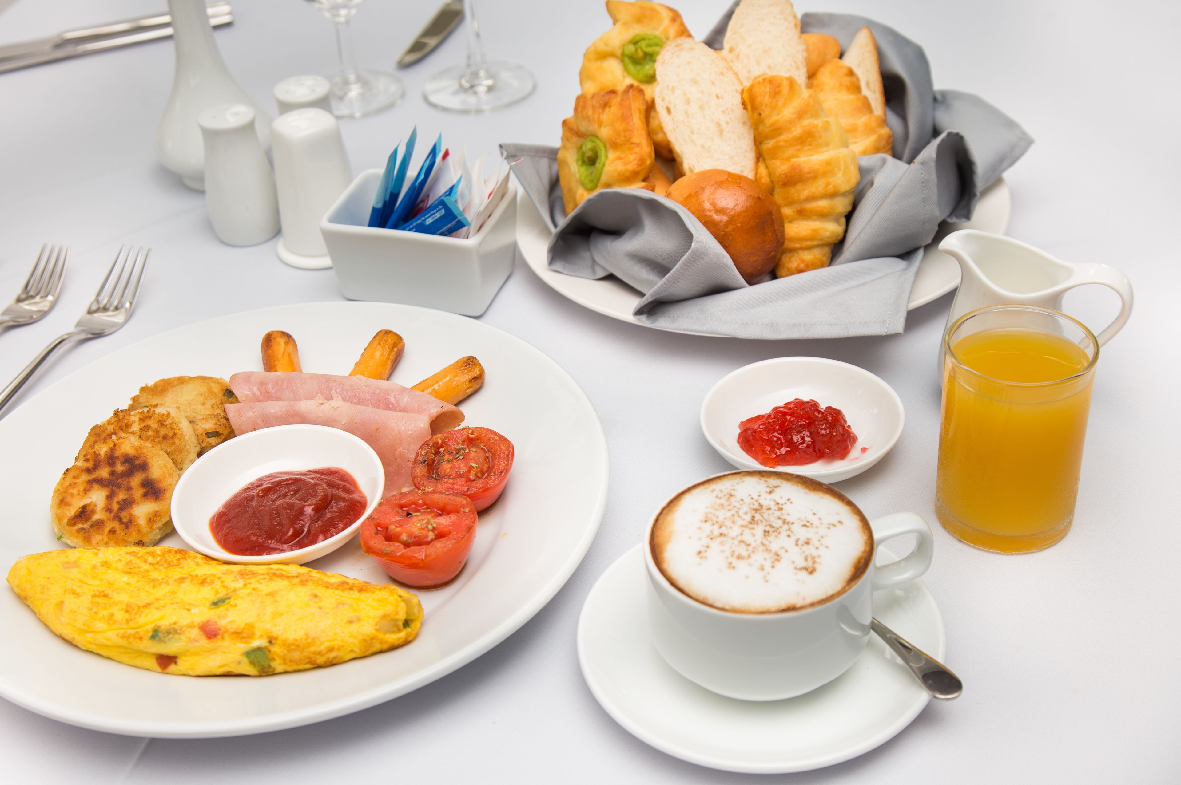 daily buffet breakfast (usd 6 per person)