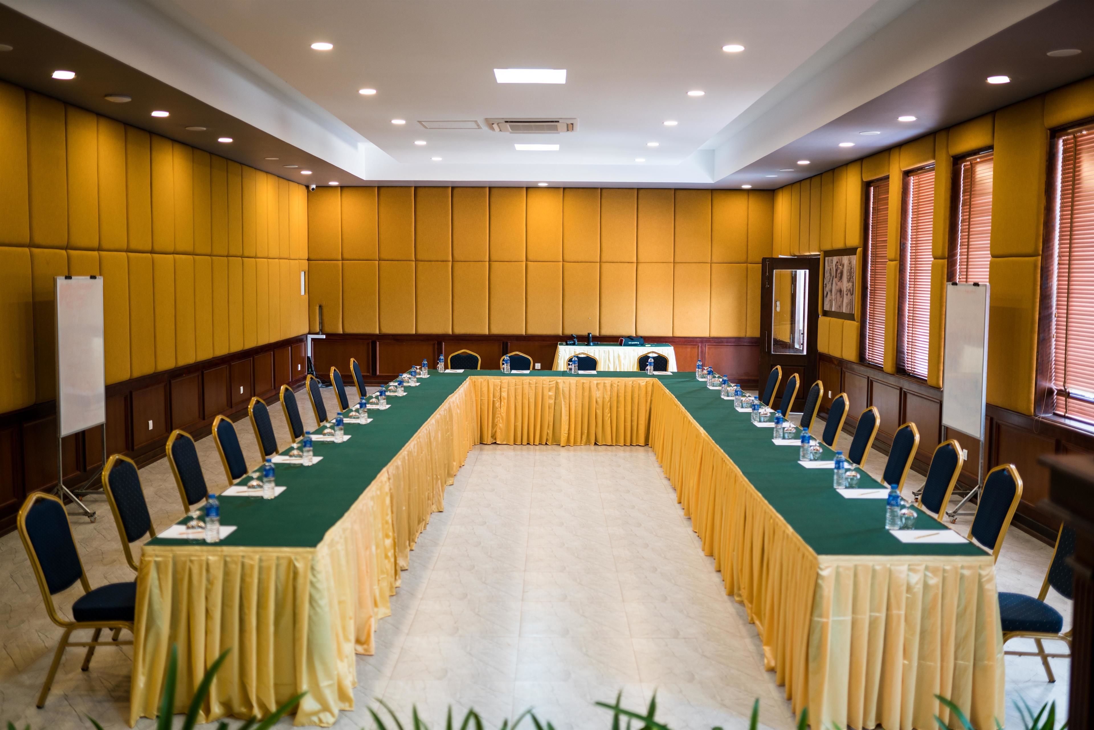 couples treatment room(s), body treatments, hot stone massages