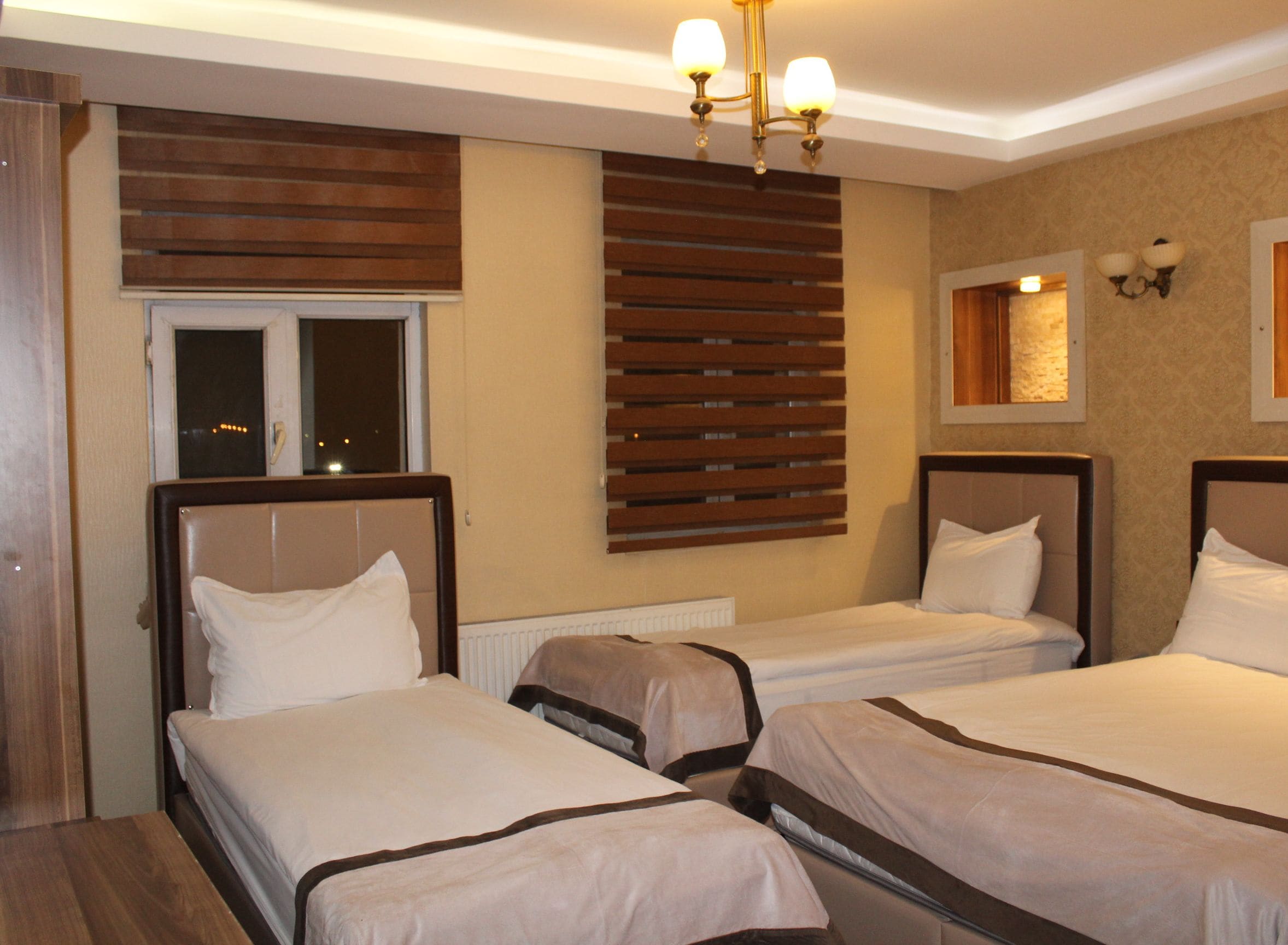 quadruple room | 1 bedroom, minibar, desk, laptop workspace