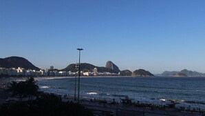 View from room - LinkHouse BeachFront Copacabana (Rio de Janeiro)