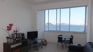 Living room - LinkHouse BeachFront Copacabana (Rio de Janeiro)