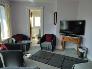 Phòng 3 dành cho gia đình, 3 giường đơn, không hút thuốc, quang cảnh vườn | Trang trí khác biệt, trang bị nội thất với thiết kế riêng biệt 