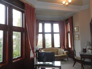 Bureau, Wi-Fi gratuit