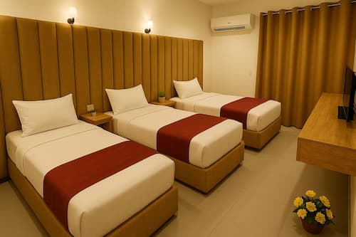 1 bedroom, Egyptian cotton sheets, premium bedding, down comforters