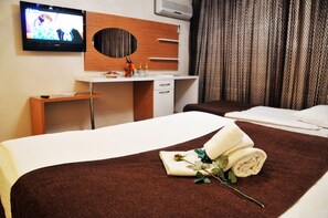 Double Room | 1 bedroom, desk, free WiFi - Strazburg Hotel (Ankara)