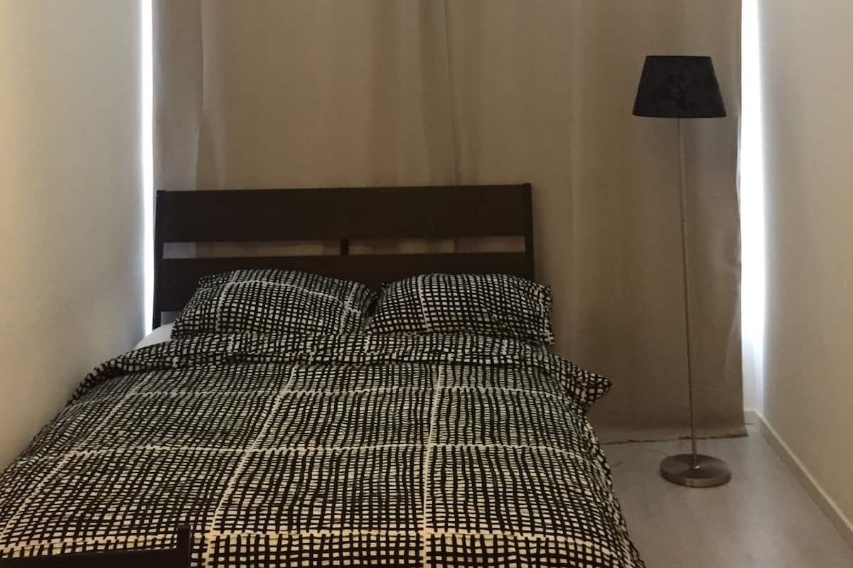 Iron/ironing board, free WiFi
