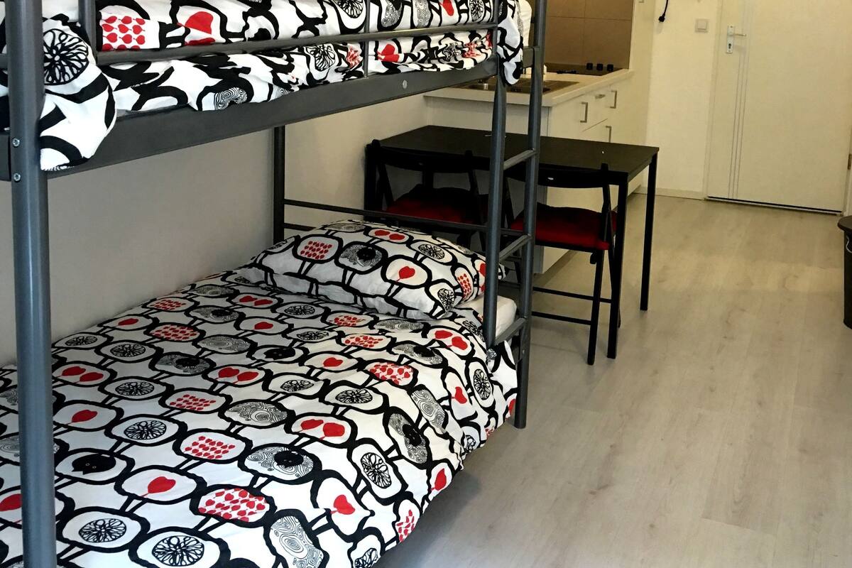 Iron/ironing board, free WiFi