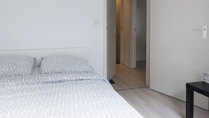 Flat-screen TV - The Hague Short-Stay (The Hague)