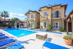 Front of property - ANNA PANSİYON (Fethiye)