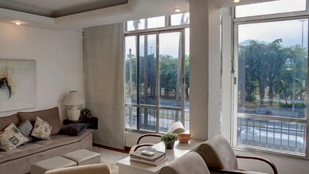 LCD TV - LinkHouse Lagoon View (Rio de Janeiro)