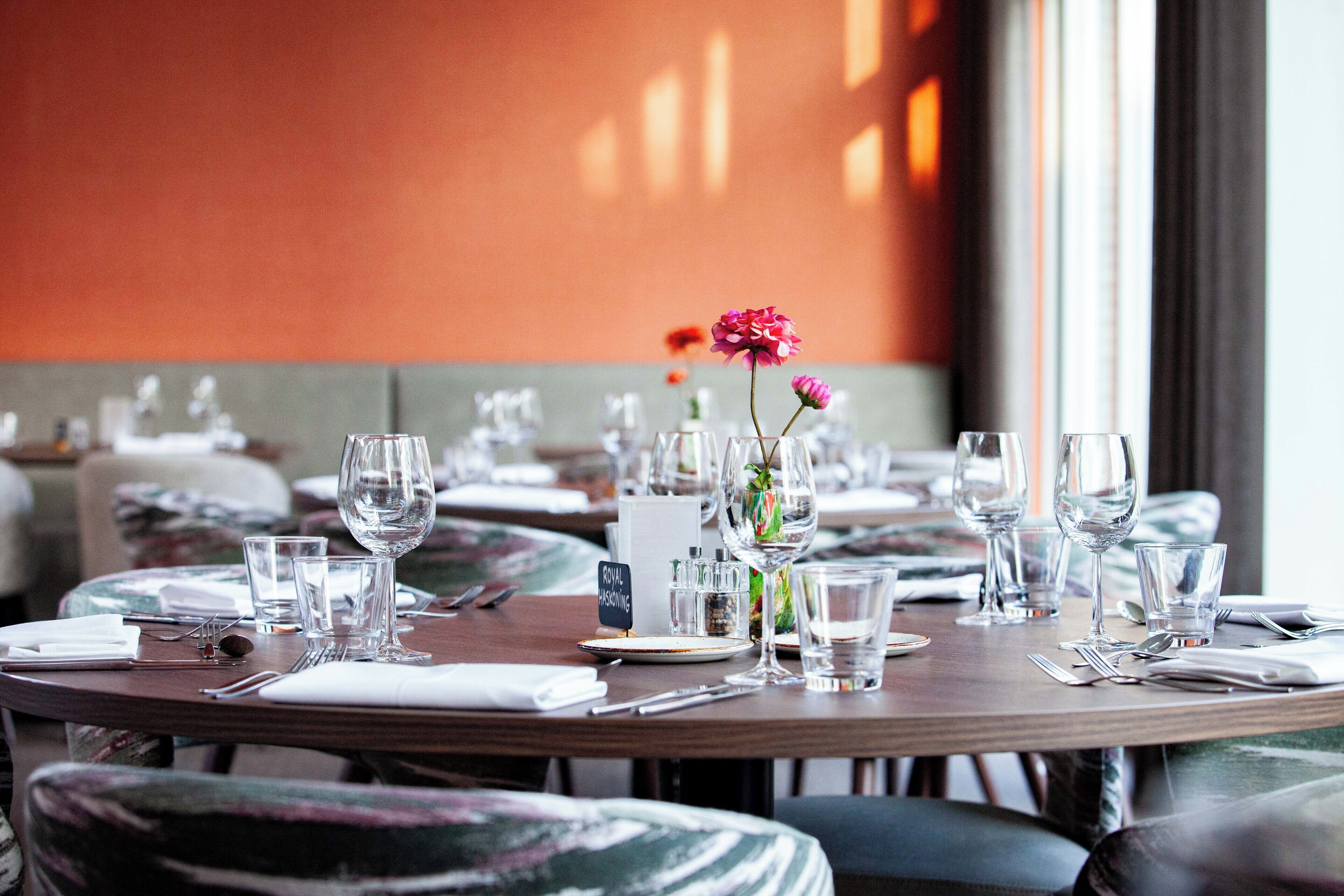 breakfast, lunch, dinner served; french cuisine