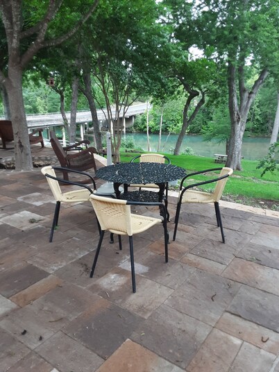 Horseshoe Riverside Lodge