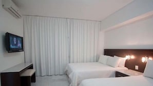 Family Condo, 2 Bedrooms, Ocean View | 3 bedrooms, WiFi (free) - Condo Park Royal (Mazatlán)