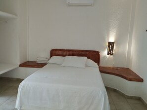 Couple Villa (On the Beach) | Hypo-allergenic bedding, soundproofing, bed sheets - Hotel Quinta Diamante - Barra vieja  (Acapulco)