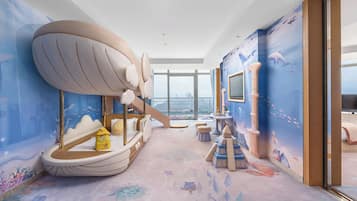 Beluga Family Ocean View Suite(Unlimited free entry to Water park & Lost Chambers+Imperial Club)
