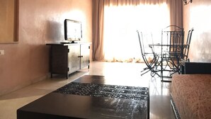 Deluxe Apartment, 2 Bedrooms | Living room - Majorelle Luxury Appartement (Marrakech)