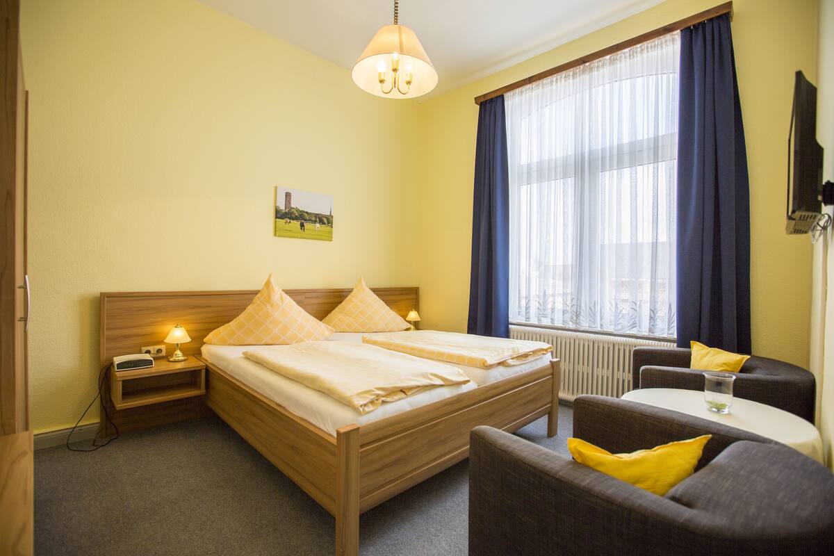 Suite | Minibar, in-room safe, desk, WiFi (free)