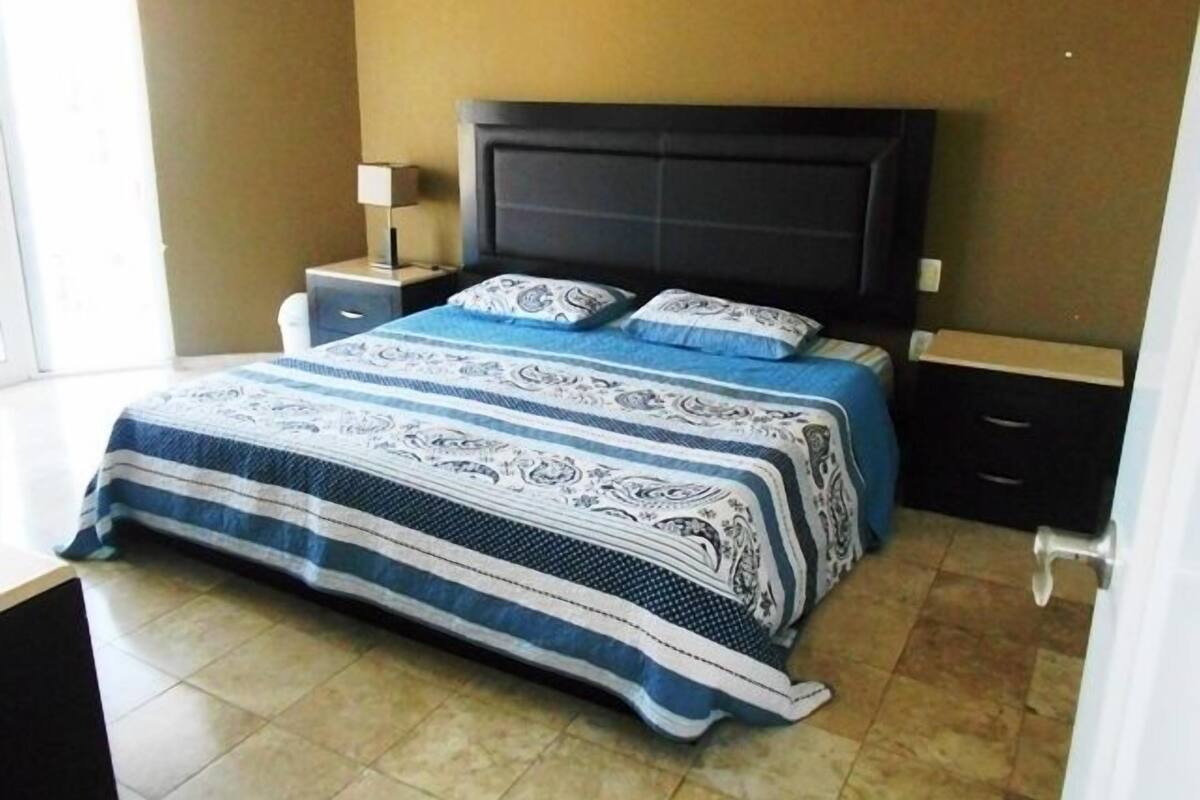 Family Condo, 3 Bedrooms, Marina View, Poolside | 3 bedrooms, WiFi (free), bed sheets