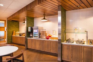 Desayuno buffet incluido todos los días 